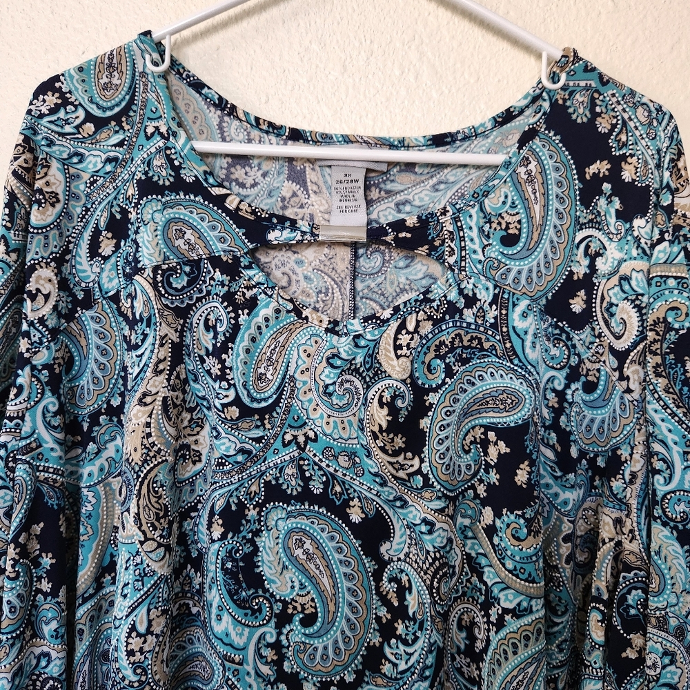 Catherines Blue Paisley Top Silver Accent Cutout Neckline Size 3X Stretchy - Picture 4 of 9